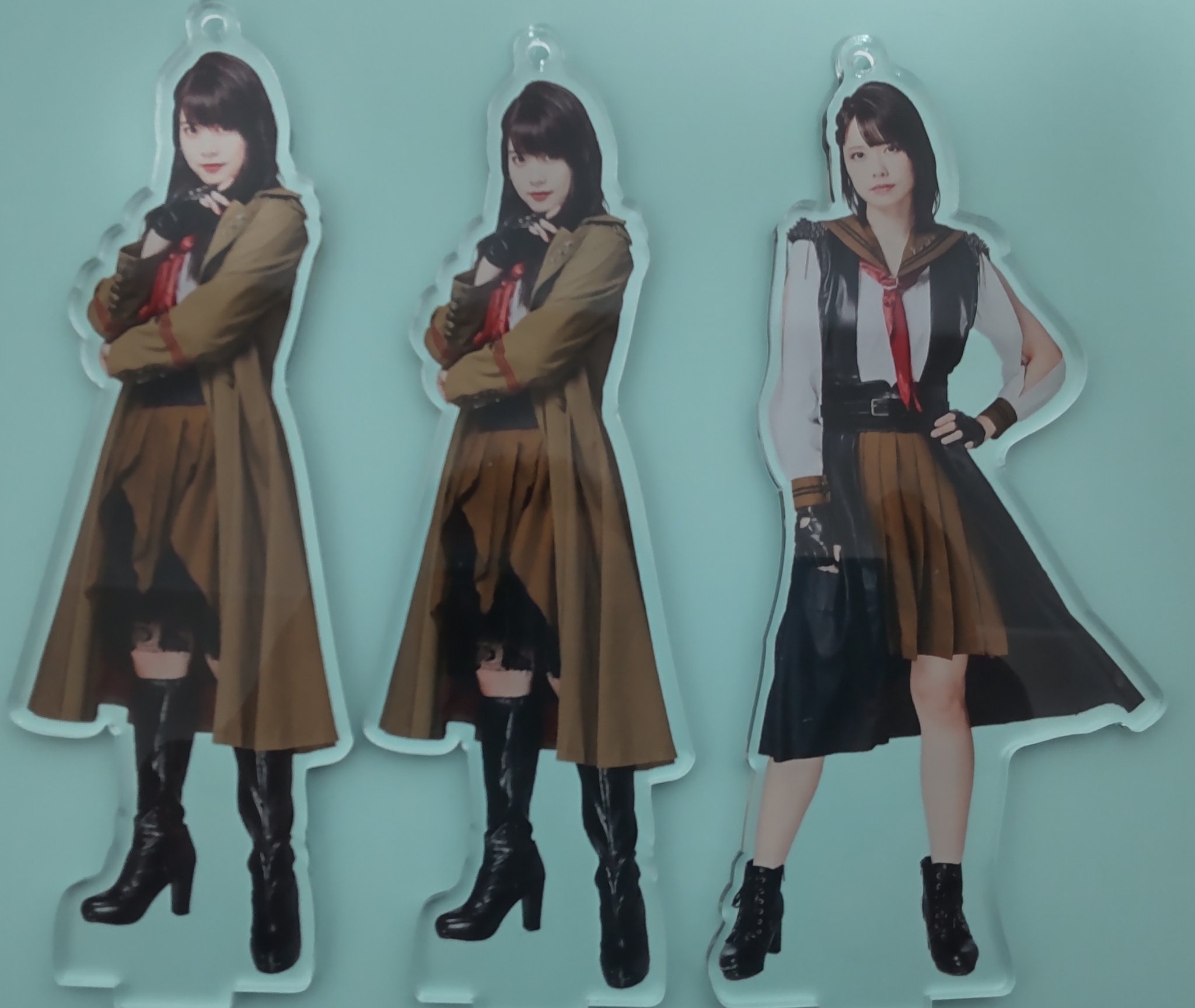 新着 AKB48 村山彩希 アクリルスタンド LOUDNESS 舞台マジムリ学園