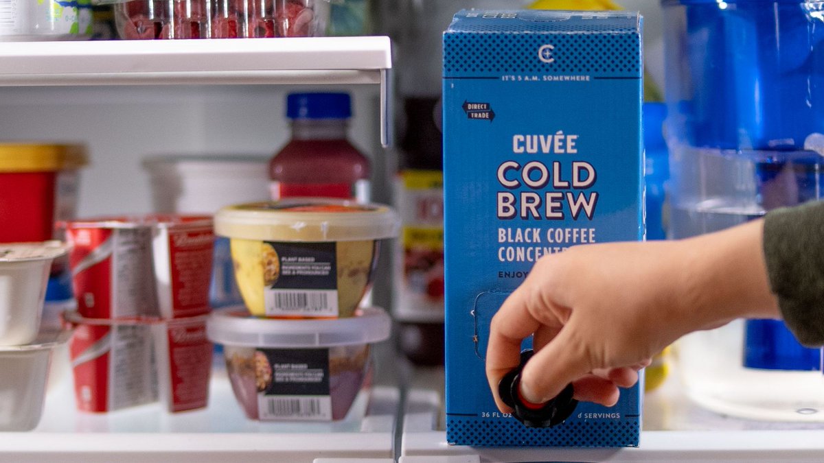 CuveeCoffee's tweet photo. Happiness comes in all shapes and sizes...namely a cup of our Cold Brew Concentrate, right from the comfort of your own home.
#caffeineaddict #caffeinedaily #cuvee #cuveecoffee #locallyroasted #cannedcoffee #atxlocal #austinlocal #coldbrew #icedcoffeeaddict https://t.co/kKFBwhQ88z