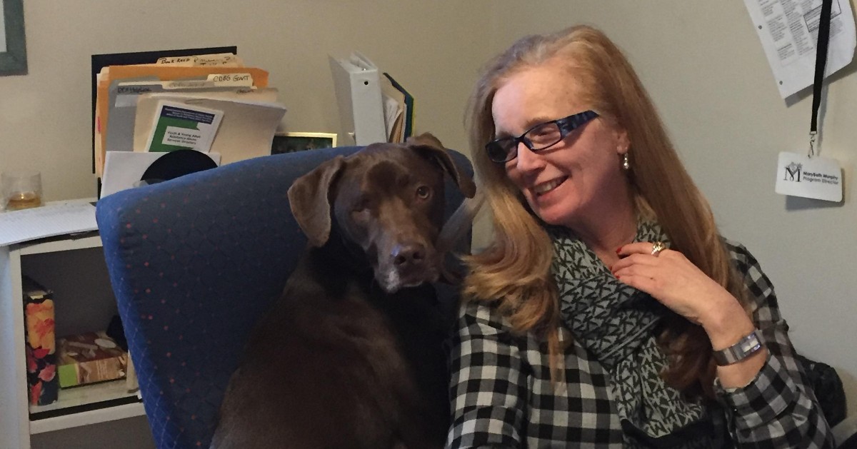 TheMeganHouse's tweet photo. Jack Sparrow generously shares his seat with Mary Beth. What a love! 💜 #MegansHouse #HouseDogs #CaptainJack https://t.co/ViHHRPCenv