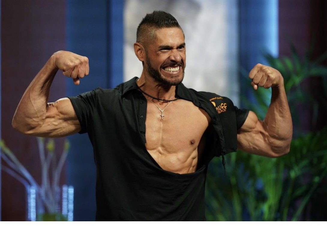 pnuffcrunch's tweet image. Tune into ABC tonight at 8/7C to watch the Shark Tank Episode that started it all. Sure to be entertaining and inspiring :). Don’t miss it