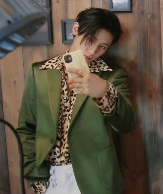 ICKPICS's tweet image. i'm back