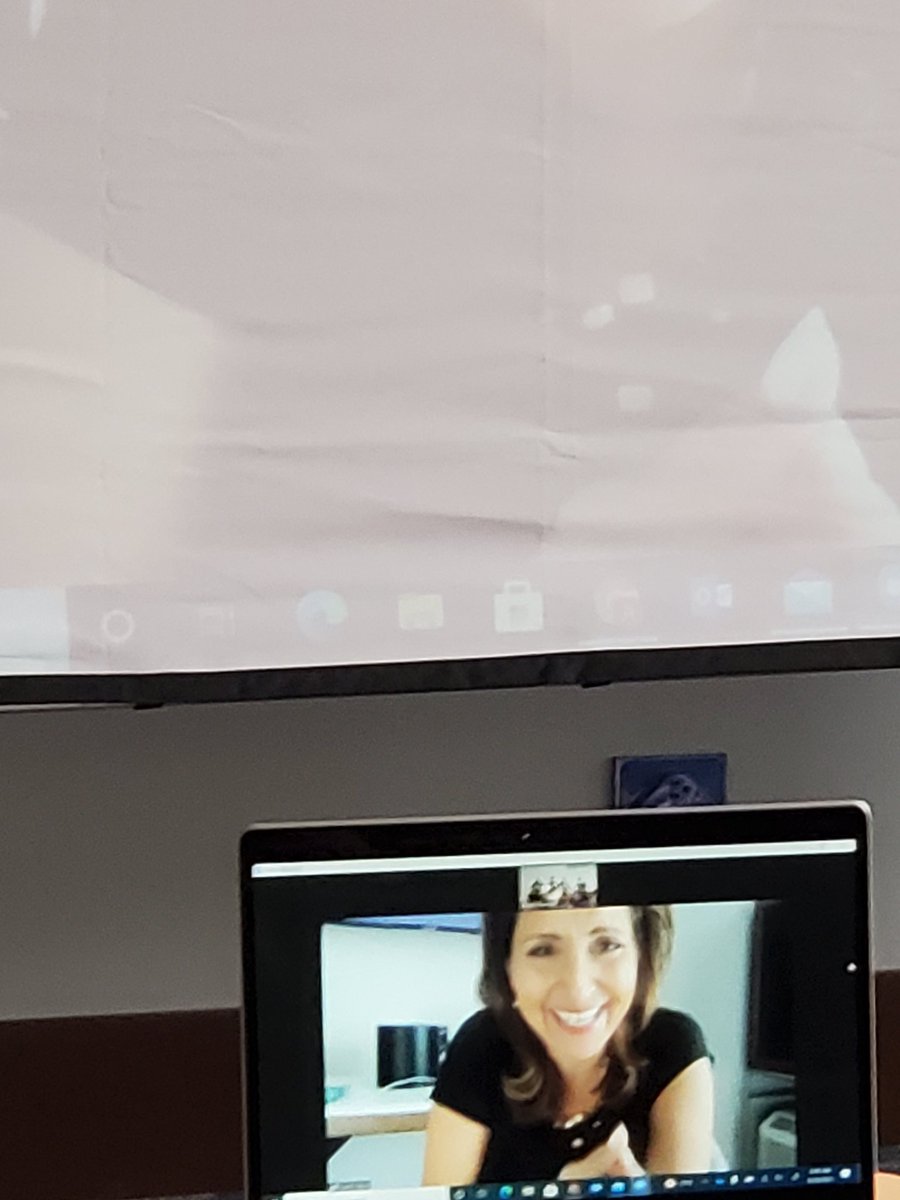 Emma Seim Jones tweet media