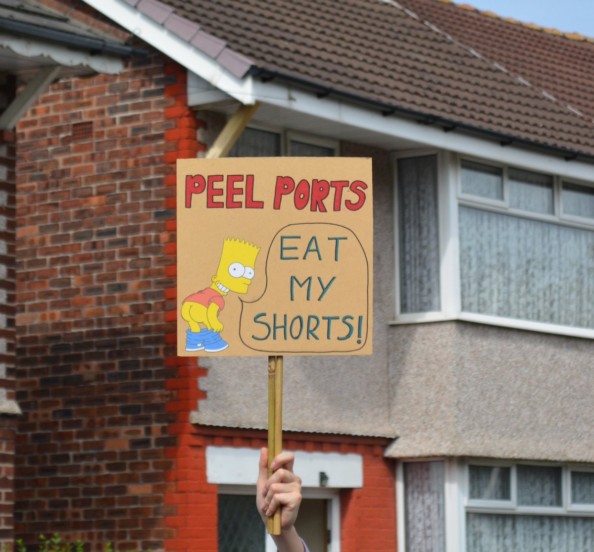 blondyliz2's tweet photo. @saverimrose #peelports #protest #CORBYN #corbyn-project #bbcmerseyside #greennewdeal #paulcummins #billesterson #lunguk #seftoncouncil https://t.co/o36bw4hvJv