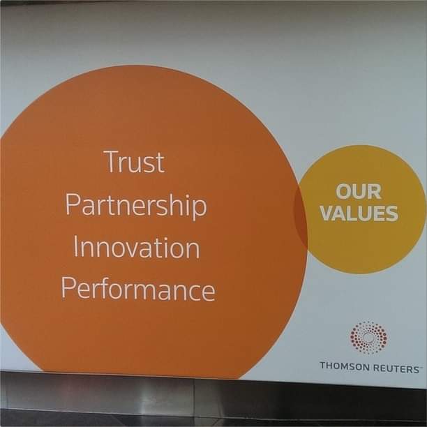 I'd like to share, once more, the best inadvertent Venn diagram I've ever seen. To my new and old followers who may have missed it.  #b2b #advertising
