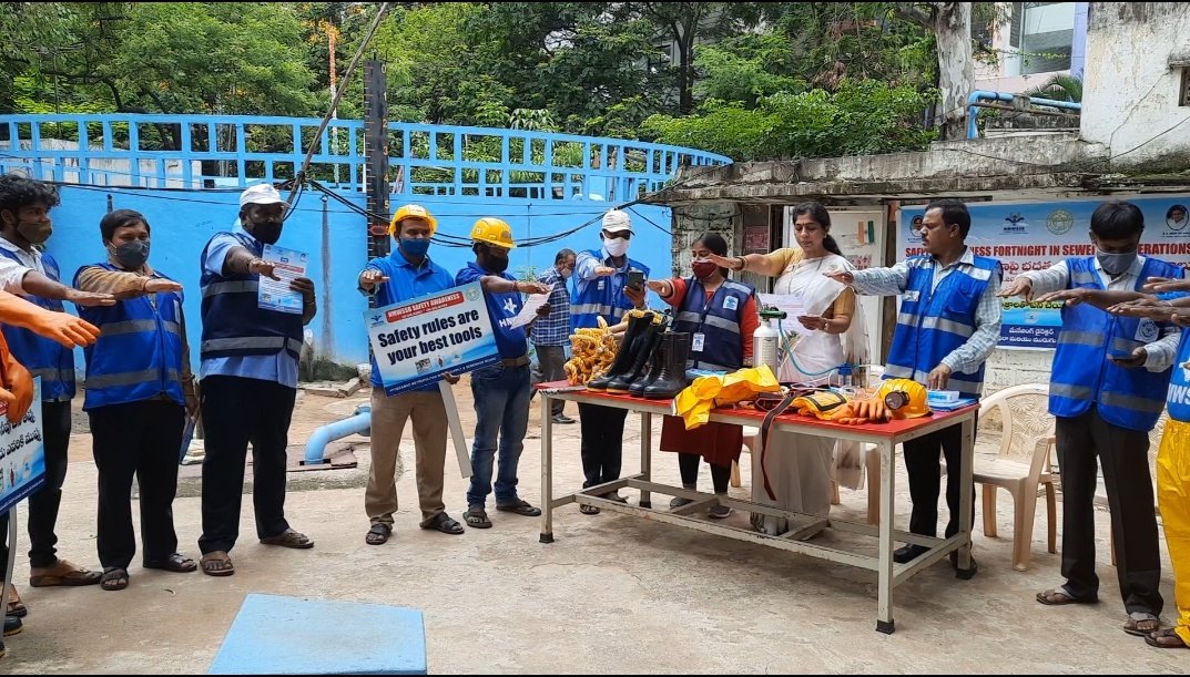 hmwssbmgrsrngr's tweet image. Sir, conducted safety awareness programme for sewerage staff and airtech staff as a part of BHADRATA PAKSHOTSAVALU,presided by Corporator ma&apos;am,ameerpet and DGM sir Sd3,under S.R.Nagar section,O&amp;amp;M Div-VI. @HMWSSBOnline @MDHMWSSB @hmwssbcgmomc2 @hmwssbgmom6  @Hmwssbdgmsomgud