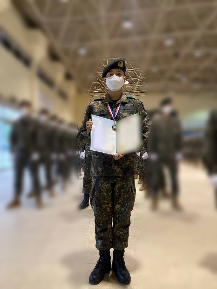 moongsiri_'s tweet photo. 아니 ㅠㅠ 원본이 너무 귀여워가지구 ㅠㅠㅠㅠ 완전 뿌듯얼딩곰돌이ㅠㅜㅜㅠㅠㅜ 사랑해🥺❤️🥺❤️ https://t.co/4kSPhHVokK