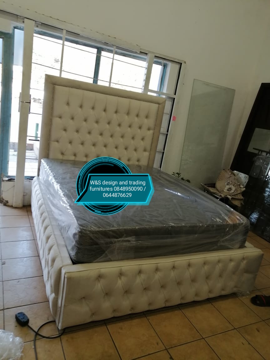MMFurnitures1's tweet photo. Get yr Headboard or full bed with reasonable price. Watsaap me on 0848950090 /0644876629 for more information. We also hve stock prices https://t.co/35RLe5dTYl