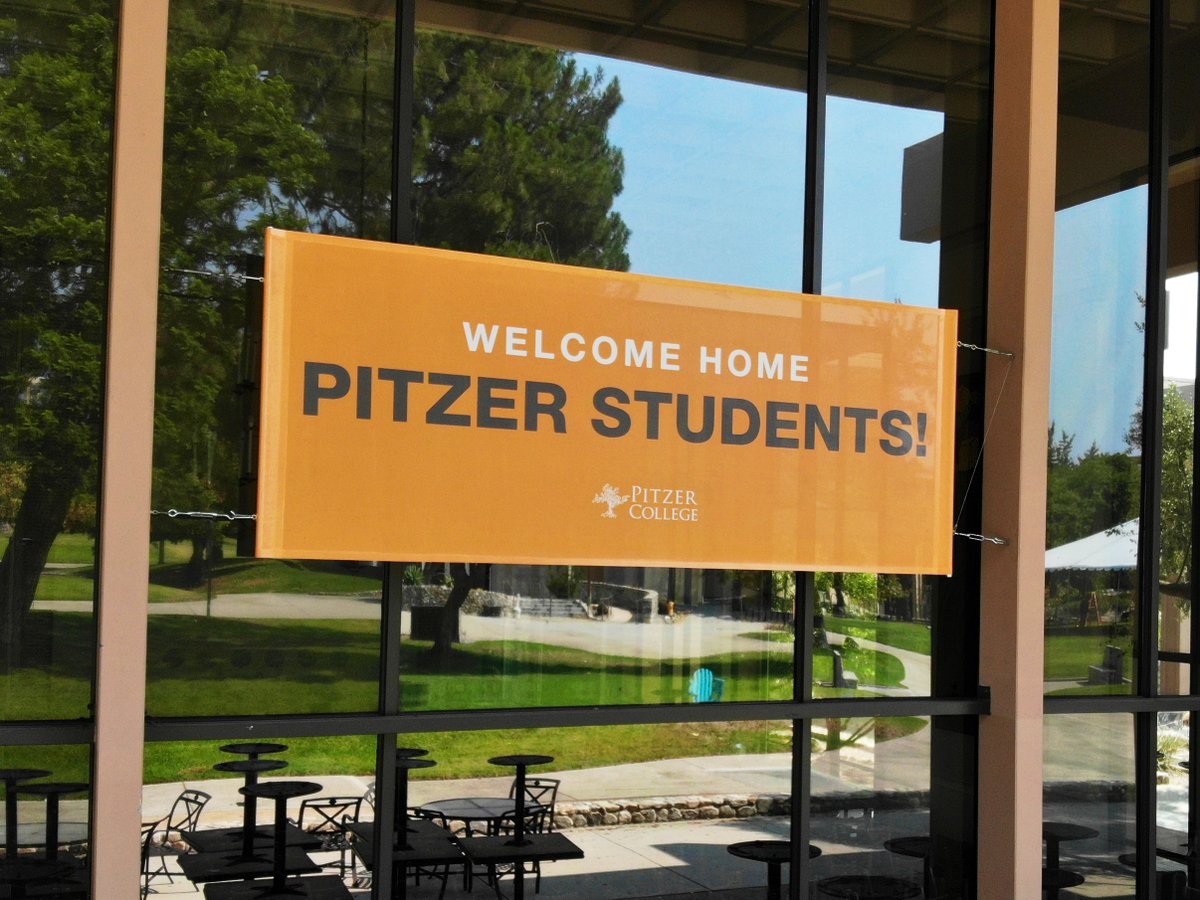 pitzercollege's tweet photo. Move-In begins tomorrow and Pitzer's campus is looking extra special! Our new campus banners show off our favorite color 🧡 and proudly display our core values. We are thrilled to welcome students to campus! #PitzerCollege #ClaremontColleges https://t.co/mjGVGHOedK