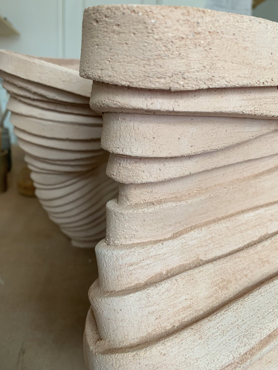 DedieuOphelie's tweet photo. Strates #ceramique #sculpture #atelierdeceramique #creation #chamotte #montmartre https://t.co/Nmv2Lu8rlg