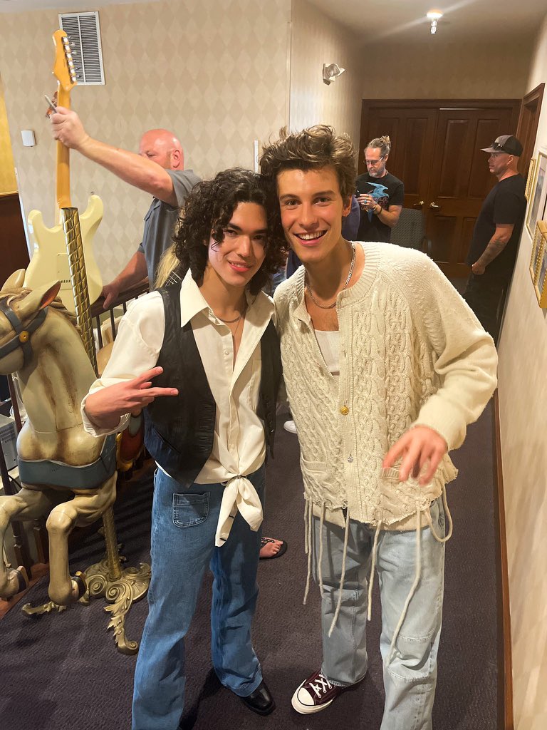 E9PiZ-VX0AE6AMS?format=jpg&name=medium