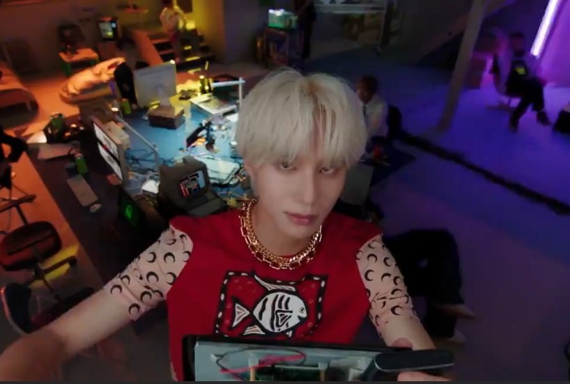 LQ_zeus's tweet photo. 진심 걍 온몸에 소름이 https://t.co/LRoi5QOkMf