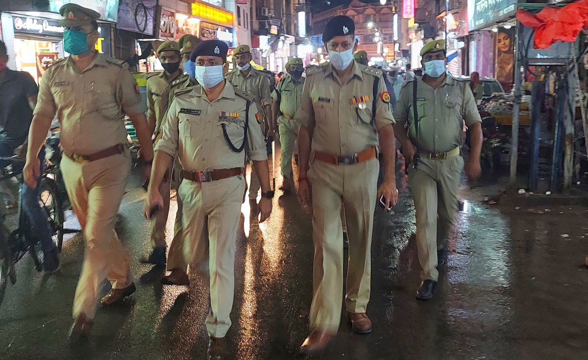vctcop's tweet photo. ♦️🔹 Checking .. Patrolling ▪️
#Varanasi https://t.co/a6imTzWKN4
