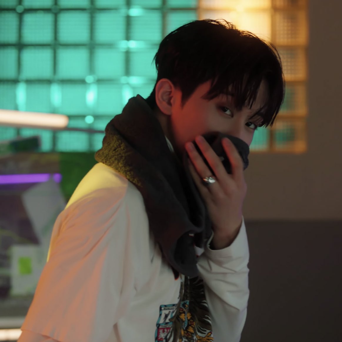 이마크를 고소합니다