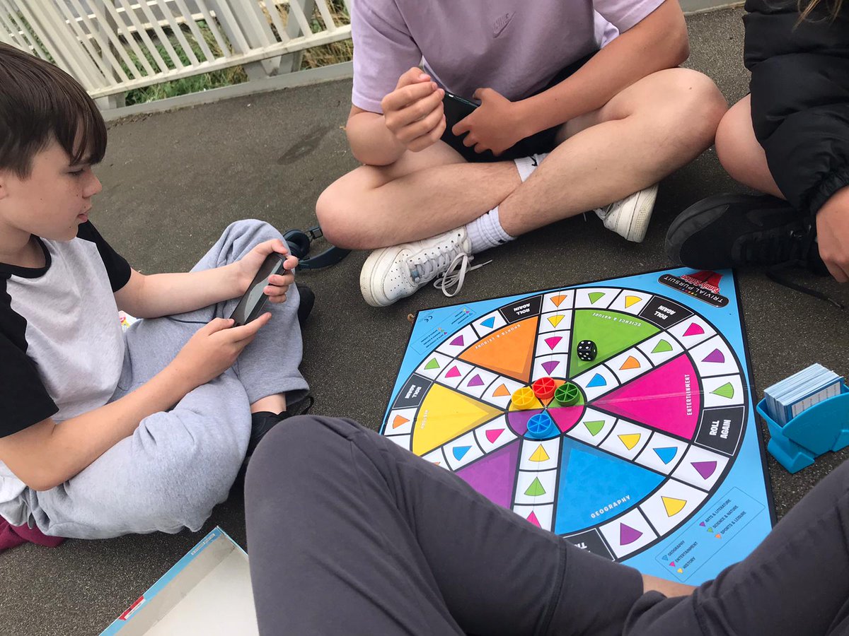 Sister and 3 kids broken down and stuck on A1M South of Ripon and waiting since 13:26 today for <a href="/TheRAC_UK/">The RAC</a> and @theRAC_Care with no hard should and no update and nothing from RAC.