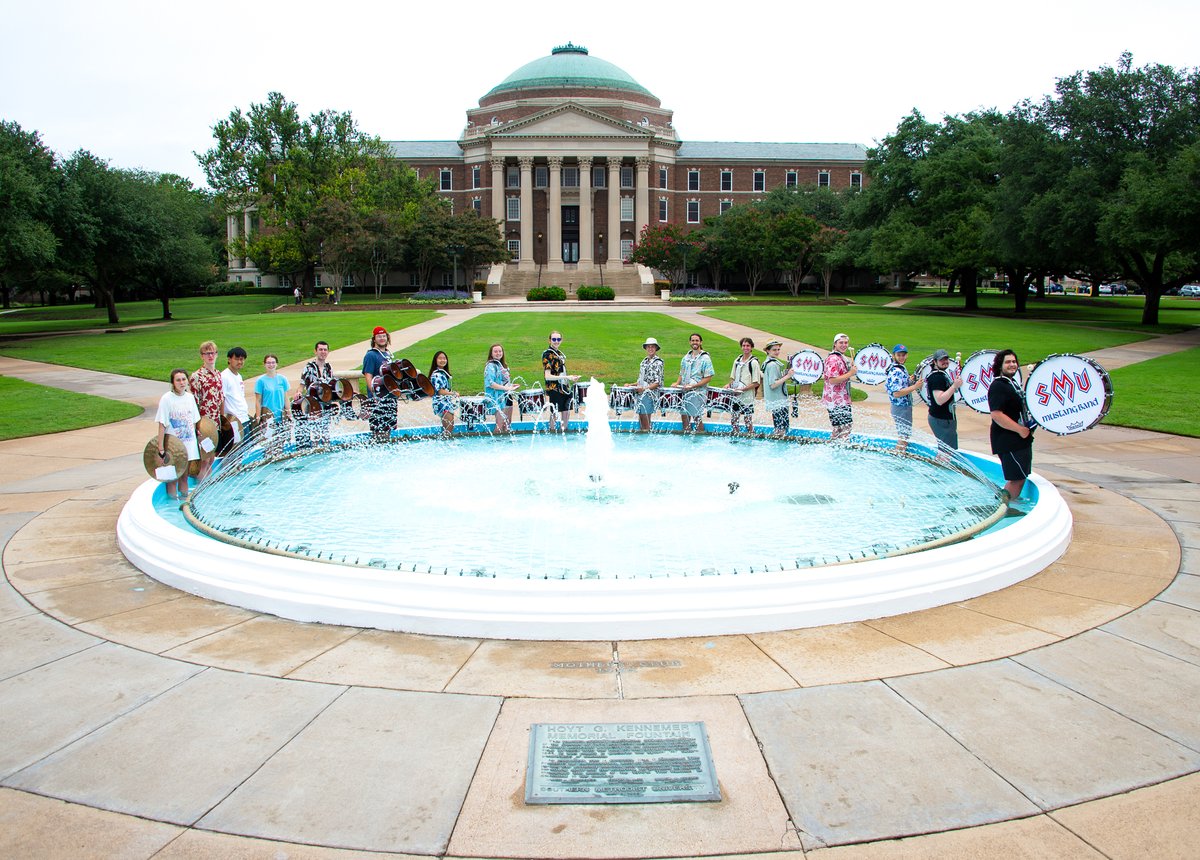 SMU's tweet photo. We all enjoy move-in week in our own way.

Welcome home, Mustangs! https://t.co/WBoCby8mnu