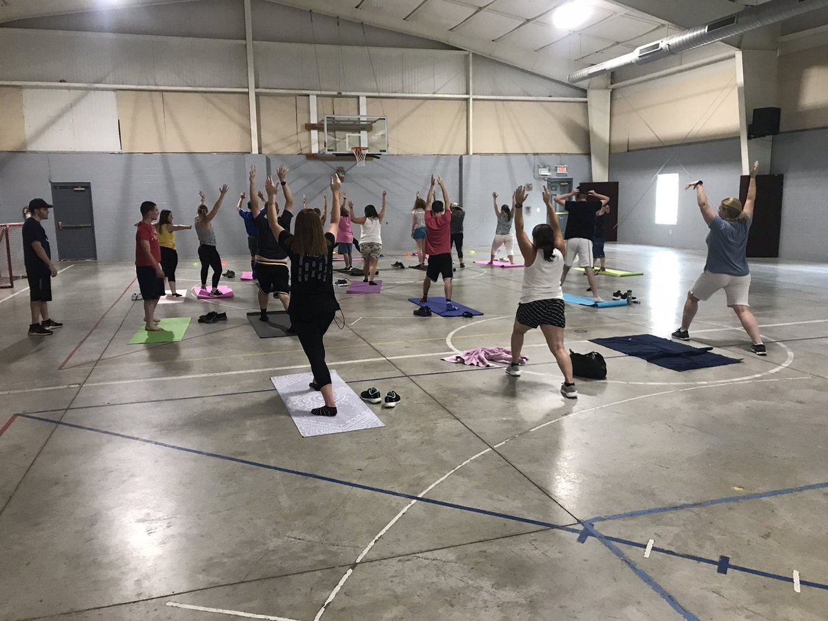 SpectrumSports8's tweet photo. Our athletes demonstrating their yoga skills with the Warrior 1 pose 🧘 

#autism #downsyndrome #cerebralpalsy #angelmansyndrome #adhd #autismawareness #downsyndromeawareness #workout #exercise #sports #inclusionrevolutio #skills #bcba #advocate #autismspectrum #inclusion #yoga https://t.co/Hv23fP5JR5