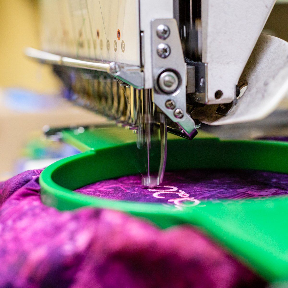 SDPremierGraphi's tweet image. Along with our high-quality printing, we also offer amazing embroidered products such as construction uniforms, and customized t-shirts.  #SanDiegoPremierGraphics #SpringValleyCA #ScreenPrintingSanDiego #CAScreenPrinter