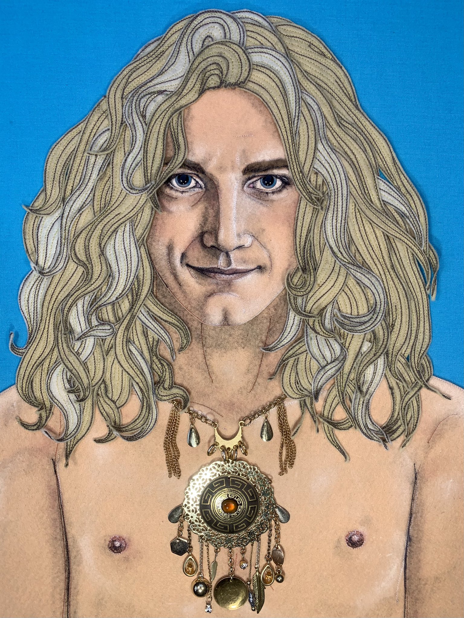 HAPPY BIRTHDAY ROBEPLANT. BEST ROCK SINGER EVER!!      