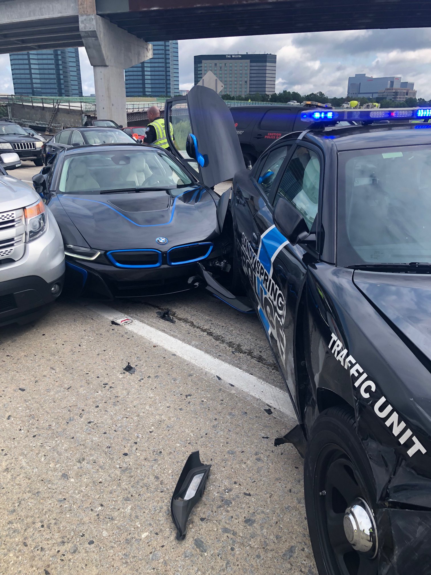 Sandy Springs Police on Twitter "Moments ago, APD’s Fugitive Unit was able to track down a