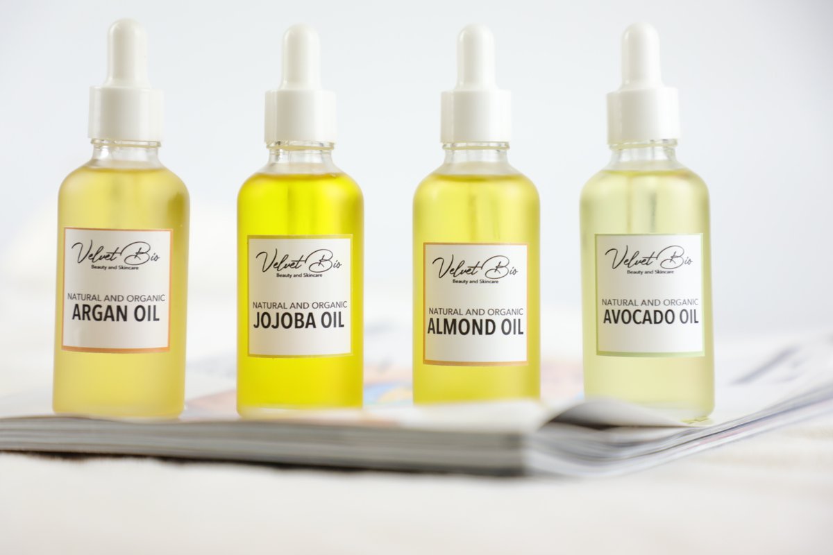 Velvet_Bio's tweet photo. Our collection of oils🥰 Each with a multitude of purposes that can help you achieve healthy skin, hair, and nails!
https://t.co/xA7j2OjZ0E https://t.co/S44ayMUGug