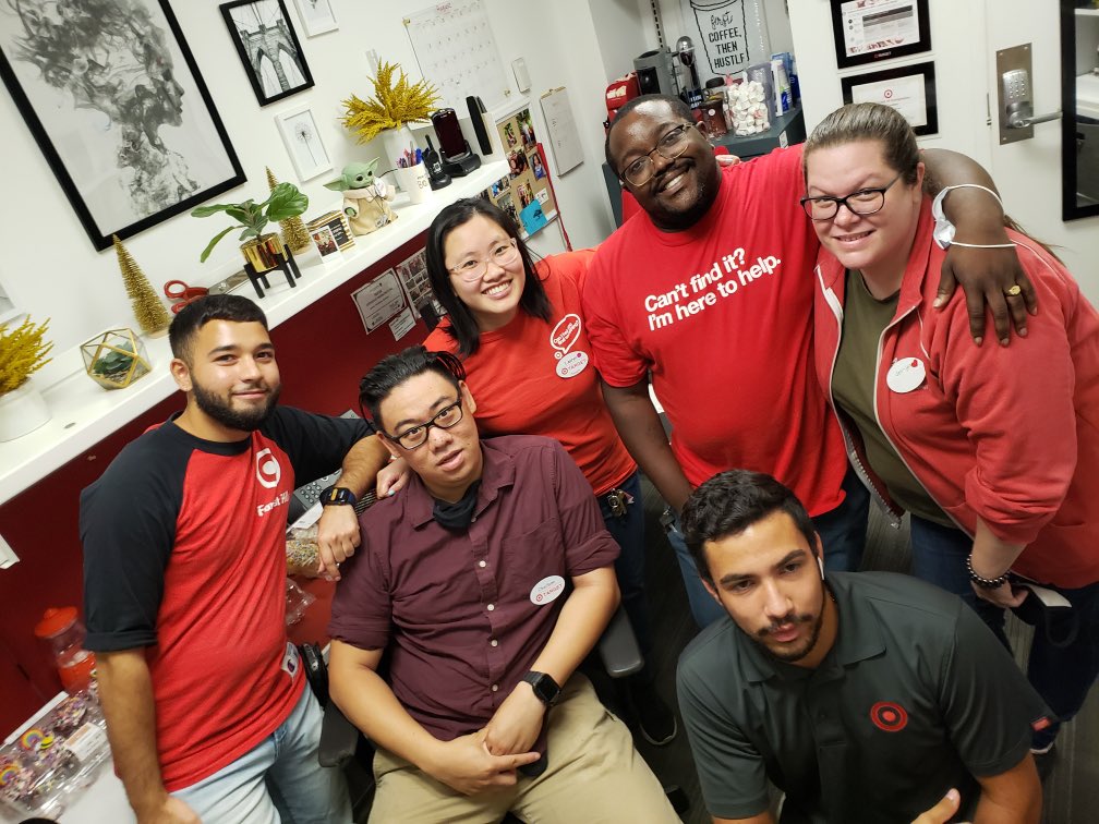 And just like that, another one is leaving the nest at Forest Hills. Congratulations @RobbingtonFrost on your promotion to ETL! Make me proud! 🏆