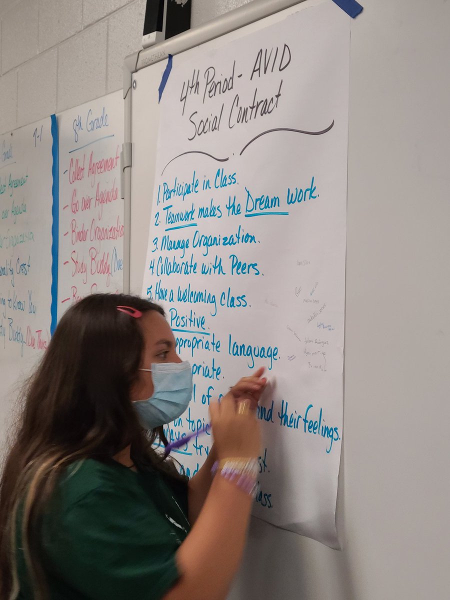 AGonzalez_MHS's tweet image. Social Contracts are complete! #AvidMindset #TeamSISD #WeAreMontwood @lsando04_MMS