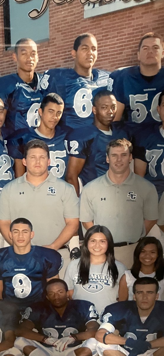 CoachTimKenney's tweet photo. Dedicating this season to the memory of @ericharris4545 who passed away a year and a half ago. My first history teacher and football coach mentor. https://t.co/DNFR1tDnkA