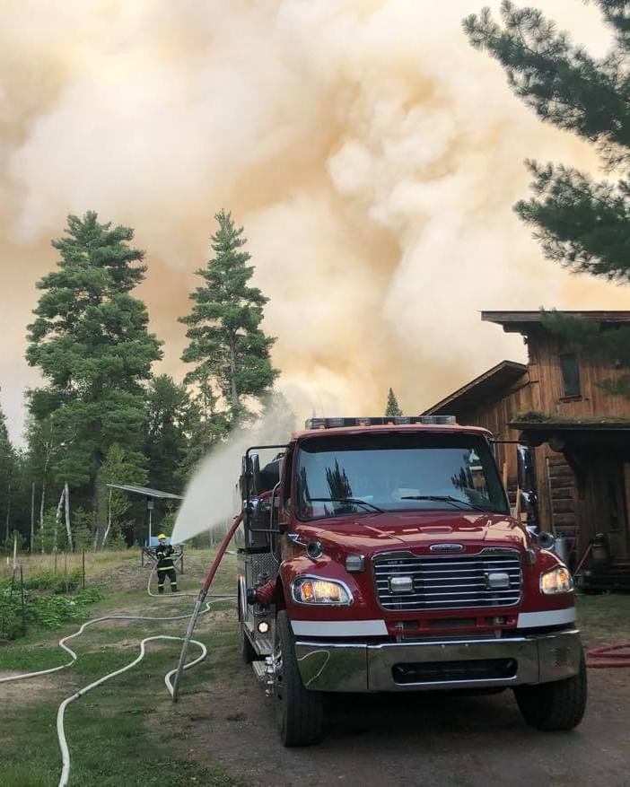 The Greenwood fire grew to 4,734 acres with no containment.  Day and night shift fire crews continued structure protection on the west side within the Highway 2 corridor, McDougal and Stony River areas.  There are no reports of structures lost.