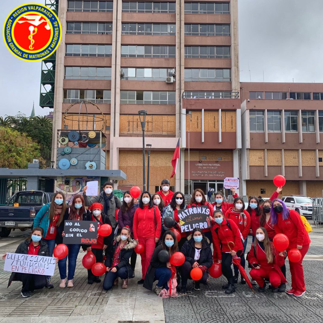 MatronesVRegion's tweet photo. #NoalCodigoSinelRojo gracias por el apoyo, esperamos contar con apoyo de diputados de la comisión salud @MiguelCrispiS @gabrielboric @DocVictorTorres @ricardocelis  @Camara_cl #movilizacionnacionaldematroneria https://t.co/4BklOct1Zf