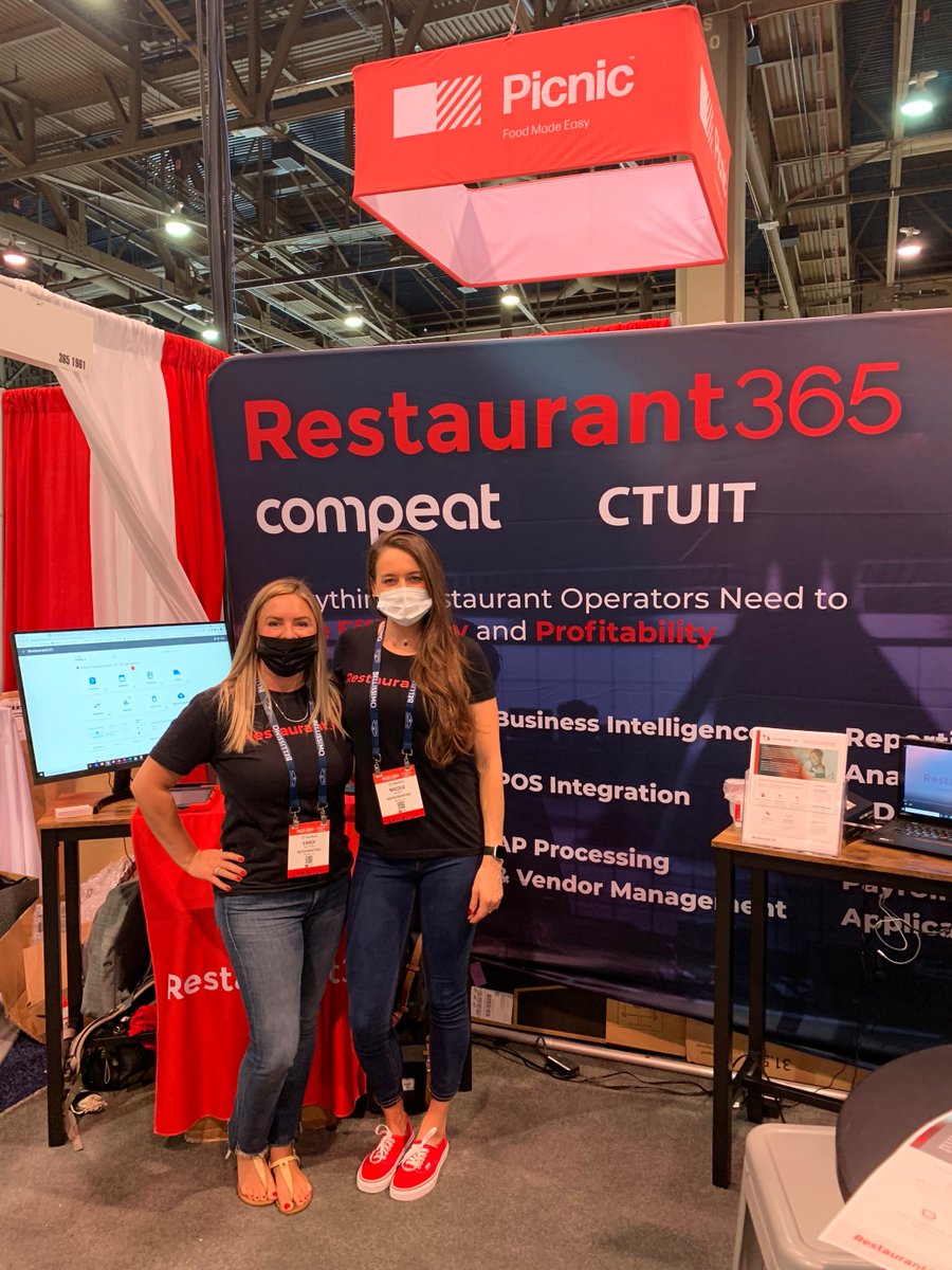 Restaurant_365's tweet photo. Thank you to everyone who stopped by our booth at the @PizzaExpo! We loved showing off our #restauranttech and hanging out with the #PillsburyDoughBoy. #PizzaExpo https://t.co/xW9LoYYFeN
