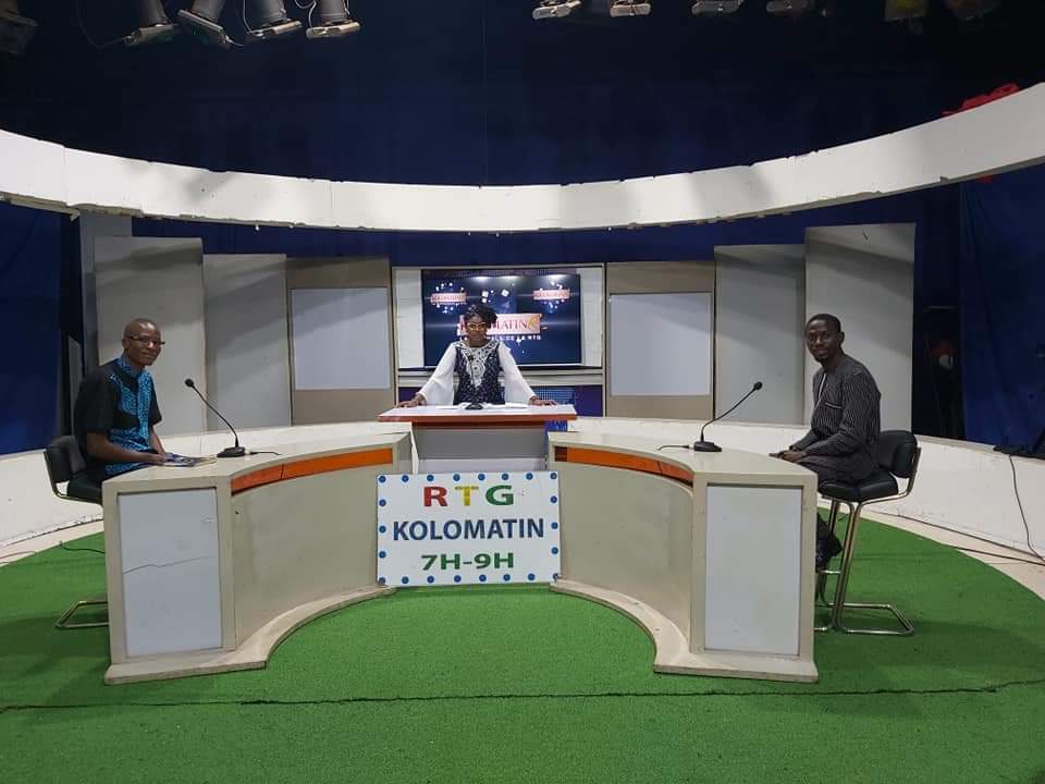 jasrpfguinee's tweet photo. Notre président @abou_maimouna était l'un des invités dans l'émission Koloma matin de la RTG de ce jeudi 19 Août.
Les discutions ont porter sur les actions des @jasrpfguinee et @AfriyanGuinee, sur la Planification Familiale et ses importances. #SafeStVal #COSCPF #PO https://t.co/bqg8dl2wql