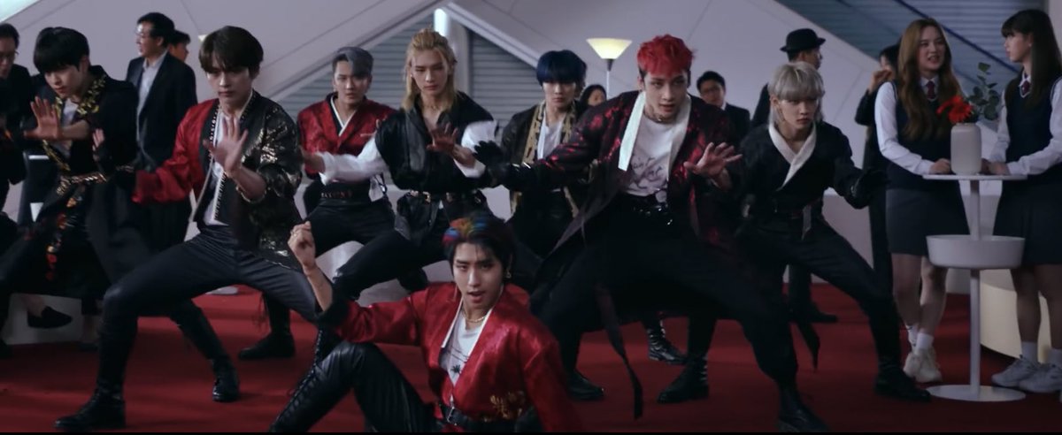 I am you stray kids альбом. группа stray kids альбомы. Stray kids обложки альбомов. песня стрей кидс black hole. группа stray kids 2022.