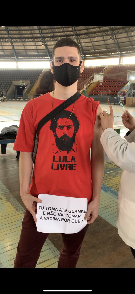 dududarochaskt's tweet photo. Tu toma até guampa, não vai tomar a vacina por que? https://t.co/jva4UdLR3b