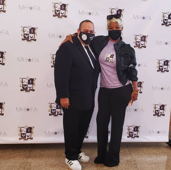 nps_nsfd's tweet photo. Yesterday, NBOE Superintendent Roger Leon arrived to NSFD's Freshman Summer Bridge Academy...in style...to show LOVE ❤🖤🤍 to our students! See him here featured w/ thee "Image Architect" @misahylton  👑! NSFD x MHFA x @NPSvoices 
#FreshmanSummerBridgeAcademy2021 #NSFD https://t.co/H2a7NGMVt0