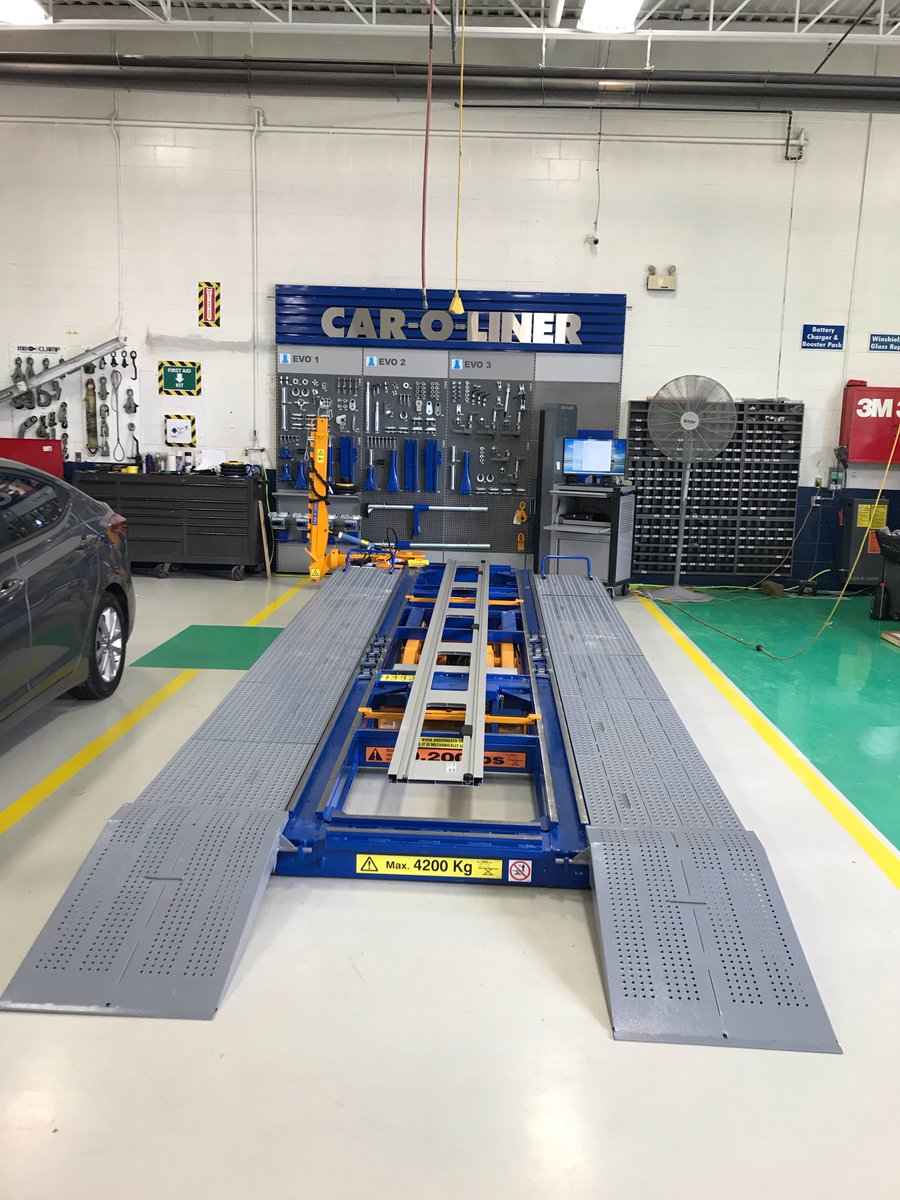 flatlinespray's tweet image. Congrats to Dundas Valley on the new arrival of their Car-O-Liner bench, EVO 1, 2 and 3 along with a measuring system.  Great companions to compliment a new Blowtherm Booth and Prep Station!!  #CSN