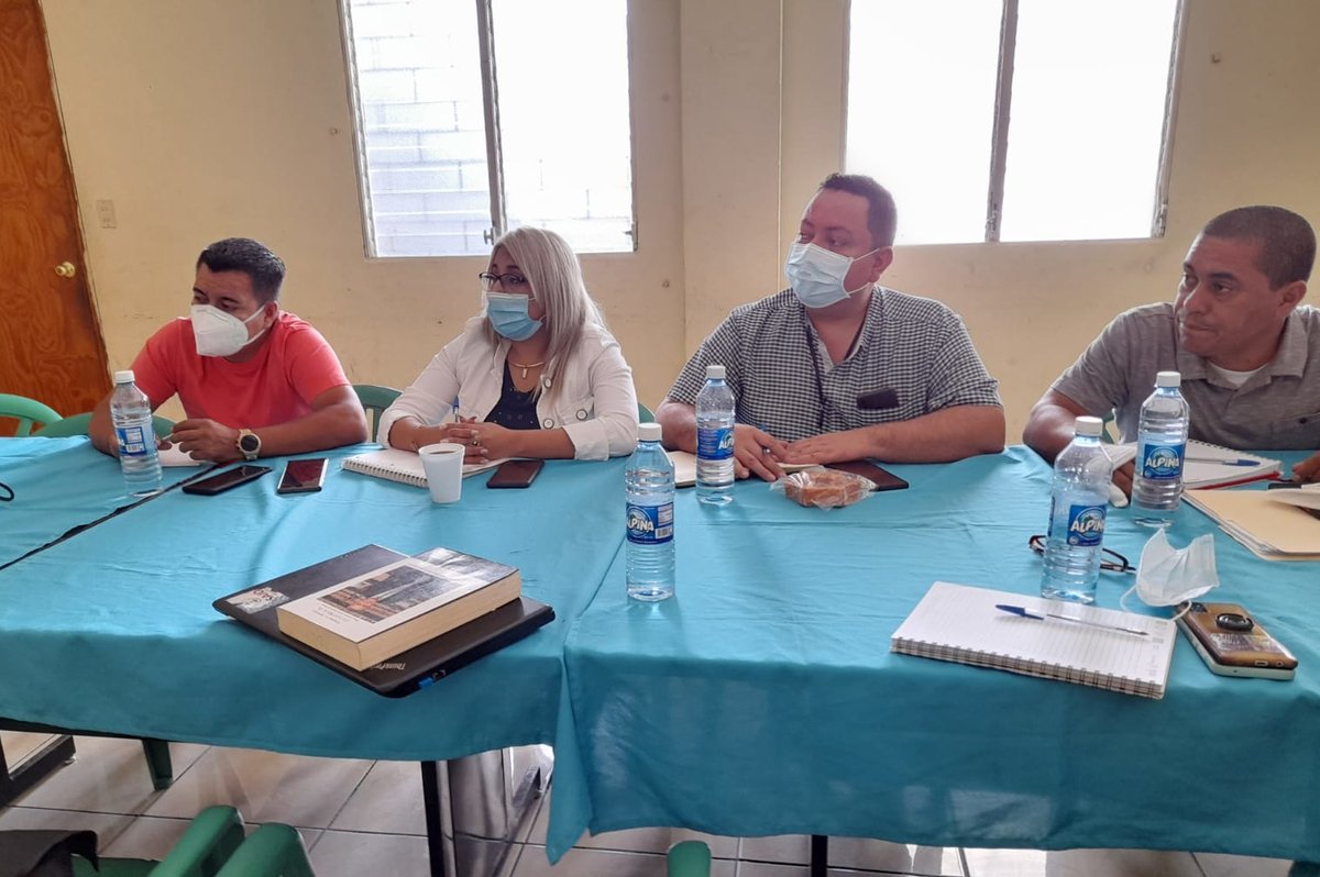 IsdemOficial's tweet photo. Con la finalidad de que la municipalidad de Ciudad Arce, en La Libertad, desarrolle una gestión local exitosa, el ISDEM capacitó a miembros del concejo sobre el reglamento interno de funcionamiento del mismo.
#isdematuservicio https://t.co/063xVWHmuZ