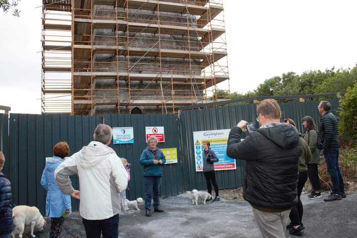 FriendsMerlinWD's tweet photo. Thanks to heritage officer Dr Jim Higgins Heritage officer with Galway city council for leading the walk for us on Tues evening #HeritageWeek2021 ##Merlinwoods #Galway #Merlincastle #Merlingraves https://t.co/sq5xG8fUgD
