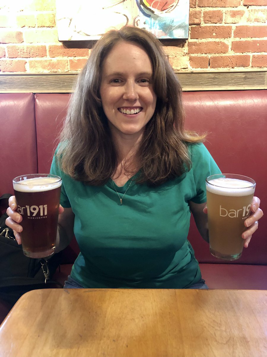 Double fist Friday! What to drink first? 1772 from #peibrewing or Yankee Gale from #loneoak. Tough decisions to start the weekend! (Answer: I chose the IPA) 😂