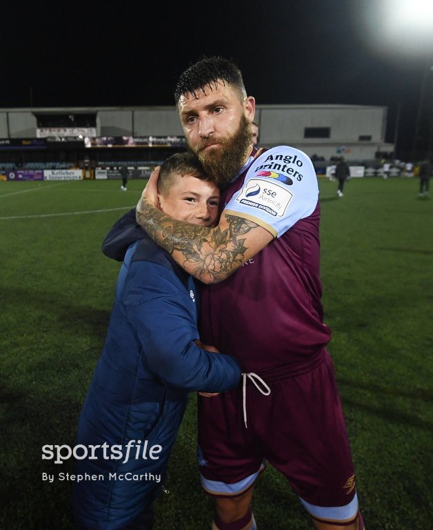 Gary Deegan of Drogheda United celebrates with Alex Conroy, son of the late Drogheda United coach David Conroy, who passed away recently - after tonight’s SSE Airtricity League Premier Division match between Dundalk and Drogheda United.

📸 @SportsfileSteve
