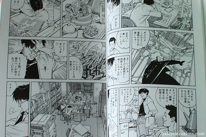 The same is true for Satoshi Kon's ( who is an early protege of Otomo ) manga; these are from Opus. You can learn a lot about comic framing &amp; composition from studying both Otomo and Kon's manga and storyboards - https://t.co/ZVaeSSuBQb #blauereview 