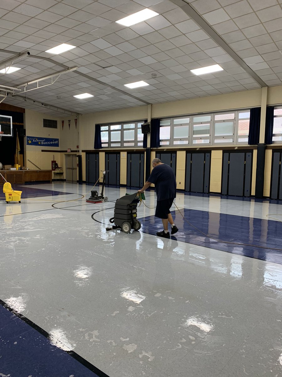 AStanlickSchool's tweet photo. Our custodial team is working hard to get the building ready for our staff &amp; students. Great work gentlemen! #GoFalcons #FalconFamily https://t.co/S6ZvR4l7Yu
