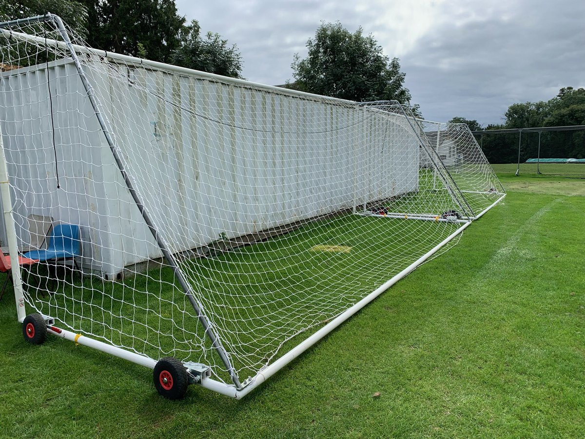 cheamsportsclub's tweet photo. Tennis Colour-themed Friday Camp today, plus @sutton_academy goals delivered. A busy bowls green, squash being played, cricket nets in use and bar ticking over @Gandermonium @bornatotter @suttonutdpride @Stevekingy1 @SUFC_Disability @SUFCTV @CheamLawnTennis @WOICheam https://t.co/qpdcnOmvOa