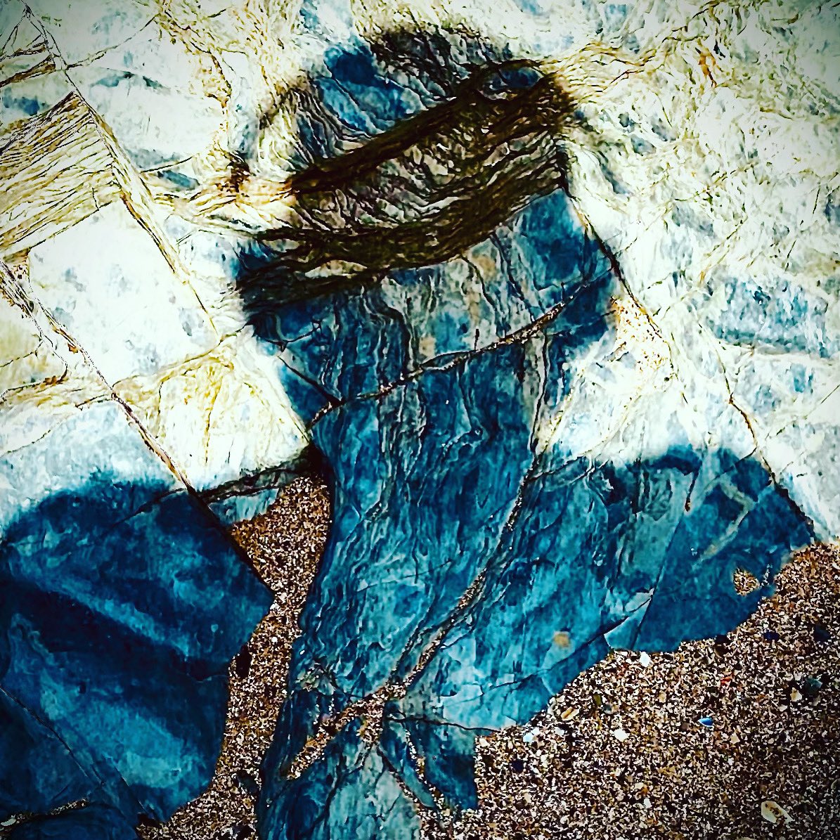 Got Rock On My Headphones… 🎸🤘🏻🎧… #beats #headphones #rockmusic #cliffface #ontherocks #rockface #caves #beach #soundsystem #shadows #image <a href="/beatsbydre/">Beats by Dre</a> <a href="/drdre/">Dr. Dre</a>