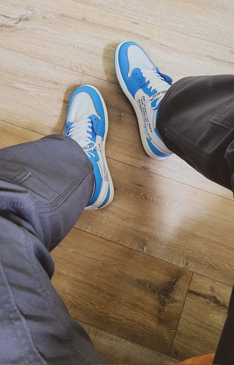 off white jordan 1 unc on feet