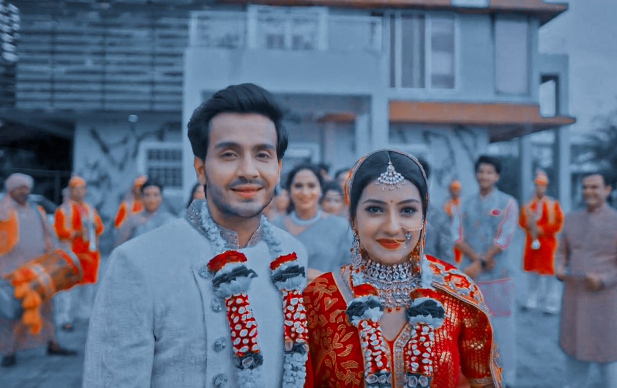 Zehenaseeb's tweet photo. The way this show gave me everything without much drama and with tinge of logic and sensibility 🥺

Both the leads being flawed and had a journey of their own to be a better version and found each other no matter what💕

Wht the fudge nd Risky Ishqi💟

#Ishqaan 
#IshkParZorNahi https://t.co/o6RQg9Pqnv