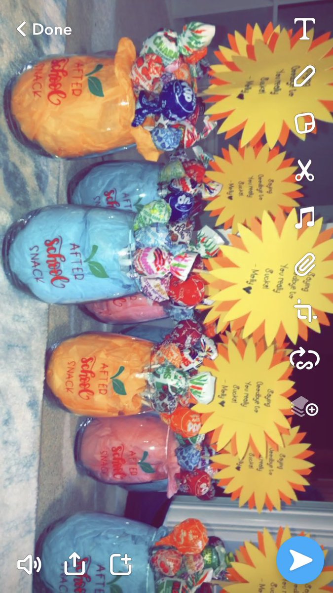 Molly Moo tweet media