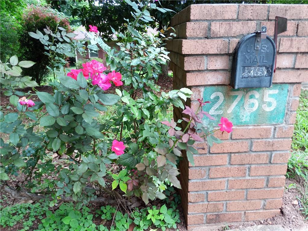 AtlRealtyDotCom's tweet photo. The green, green grass of home 🌳 Take a look at the #FeatureFriday listing here: https://t.co/h7bmJACZjX 

#ATLrealty #Atlanta #JustListed #FeatureFriday #Condo #CondoStyleLiving  #AtlantaHomes #ATLhomes #DecaturGA #HomeSweetHome #InteriorDesign #LoveWhereYouLive #DreamHouse https://t.co/ZeHR32Pxtn