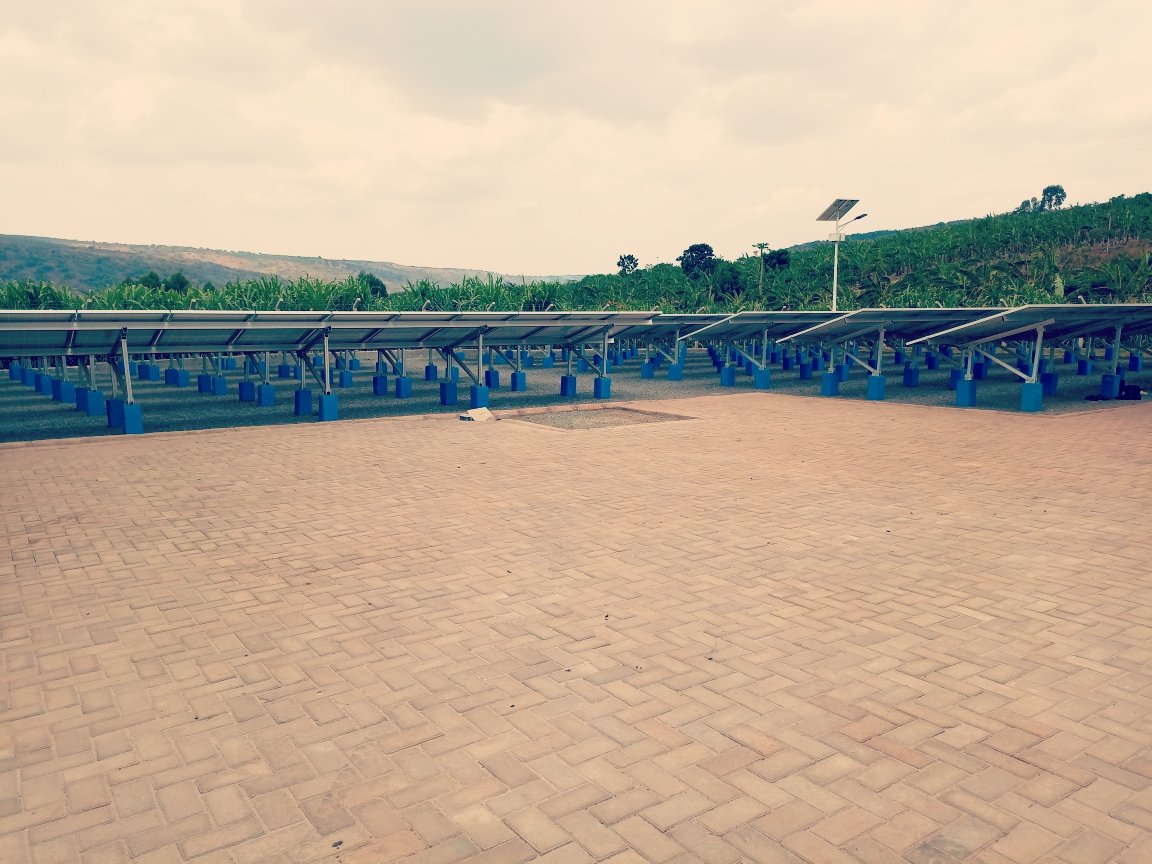 billy_festus's tweet photo. Quality fast!
Solar and water solutions. https://t.co/CE9z63d5Ma