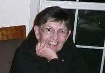colleenncart's tweet photo. @ariana_lake For this lady right here, my Mom. https://t.co/u7e2KqUjlO