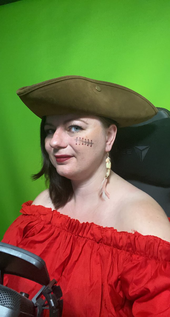 MissNattieDk's tweet photo. A pirats life for me. I aften skal vi spille #seaofthieves som er #sponsoreret af #microsoft tusind tak for at lade mig prøve jeres spil. Så ses vi på twitch kl 20? https://t.co/yZjIm0B9ws